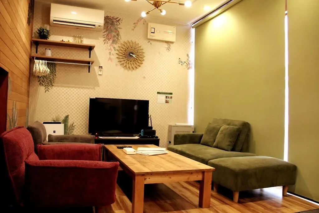 Rakuna Inn 河 Oshiage Tokyo 0*,