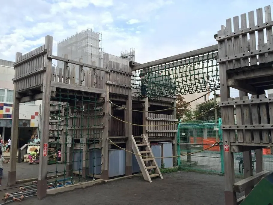 Rakuna Inn 河 Oshiage Tokyo Japan